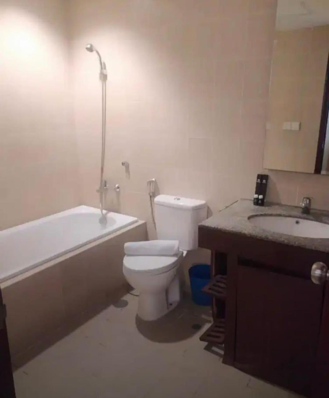 Ex Kamar Hotel Aston Marina Ancol Giacarta Esterno foto
